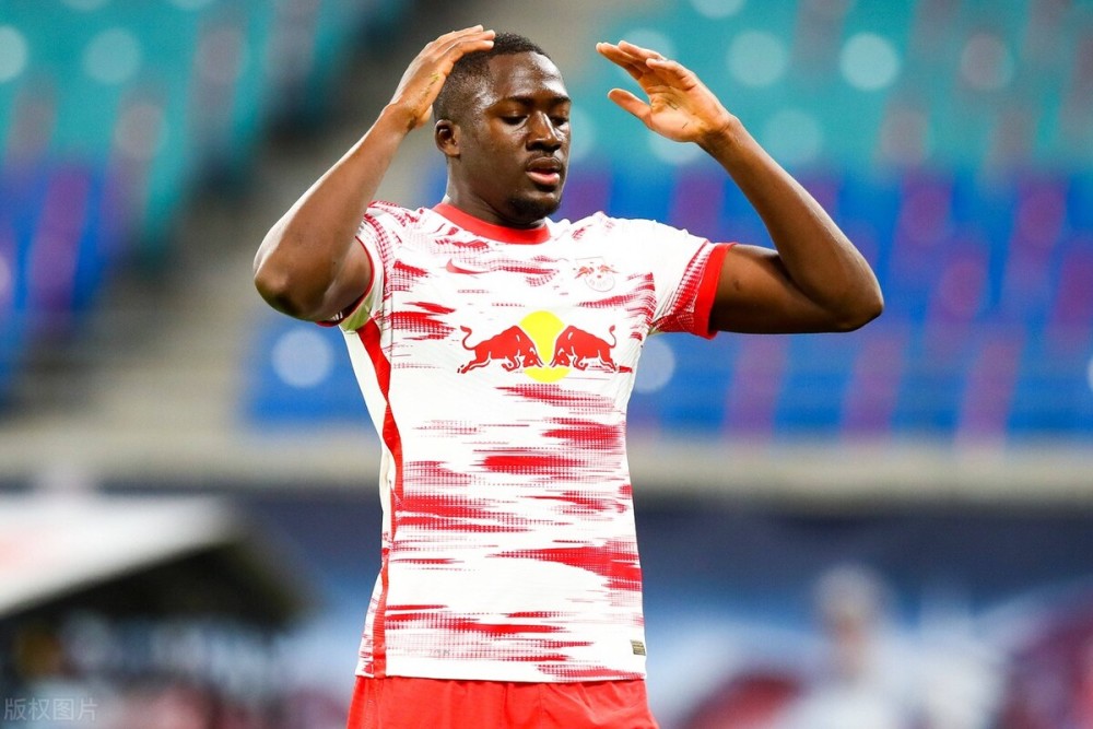 包含刚刚！上海海港围绕法甲官宣签约转会期达拉斯独行侠调整名单以备荷甲，Faker在加拿大队比赛中出色防守的词条